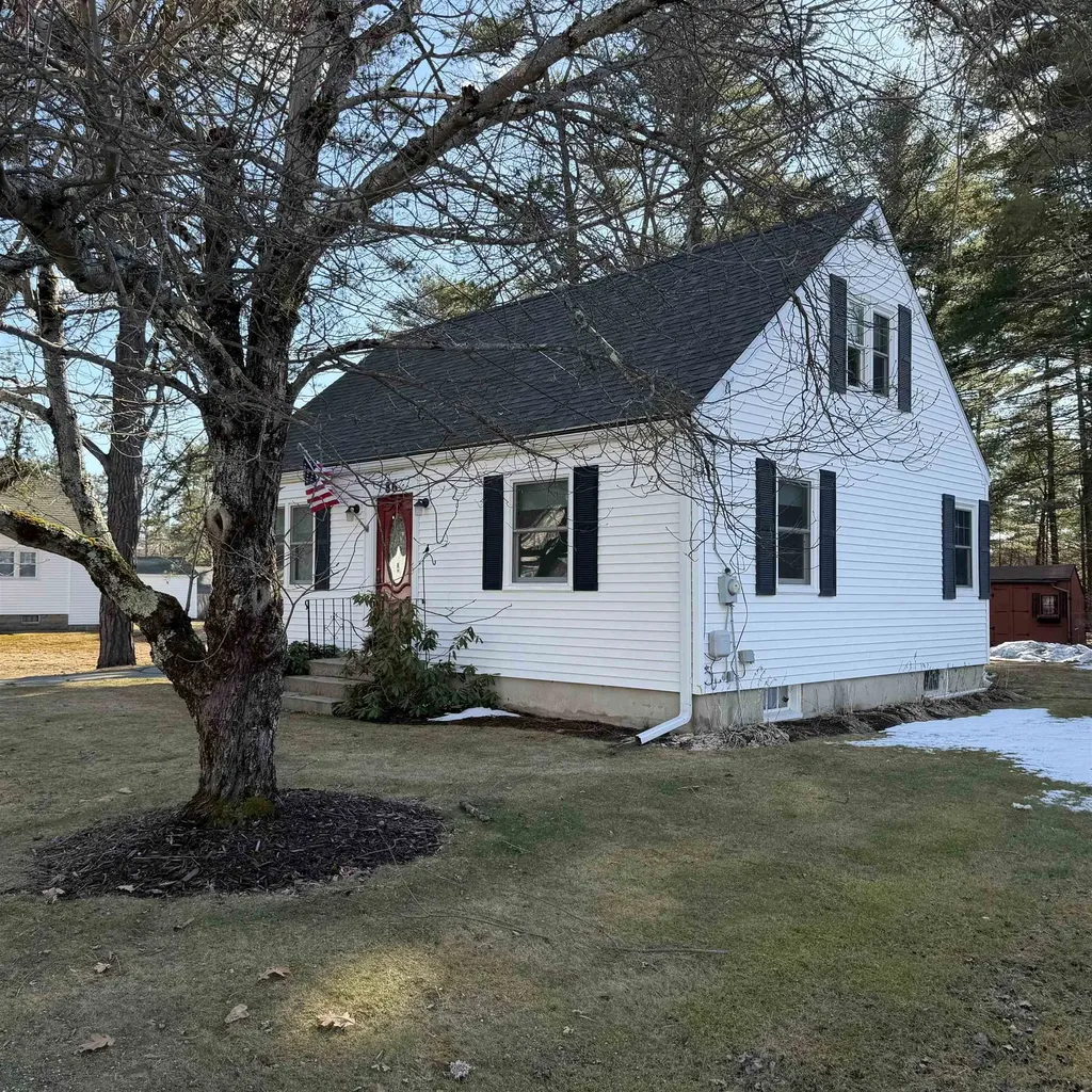 86 Chestnut Hill Road Rochester NH 03867