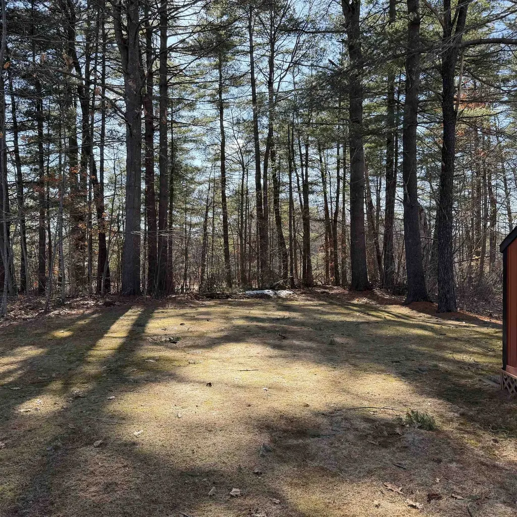 86 Chestnut Hill Road Rochester NH 03867
