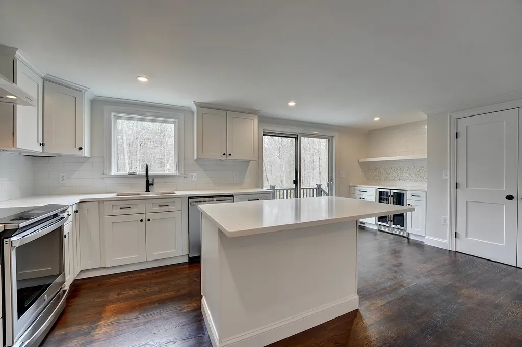 137 Walker Bungalow Road Portsmouth NH 03801