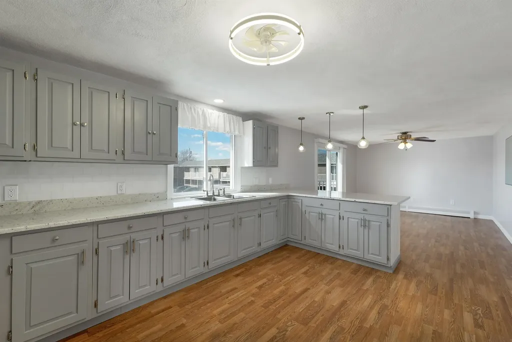 68 Kings Highway Hampton NH 03842