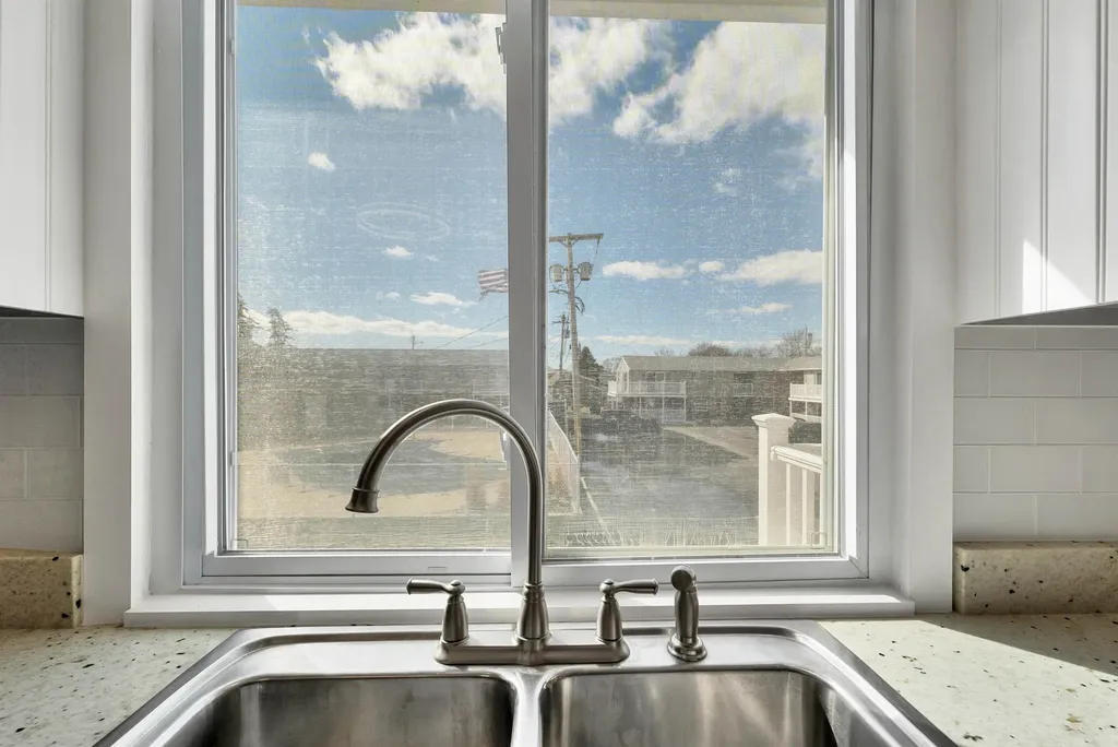 68 Kings Highway Hampton NH 03842