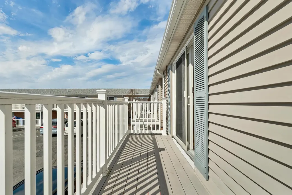 68 Kings Highway Hampton NH 03842