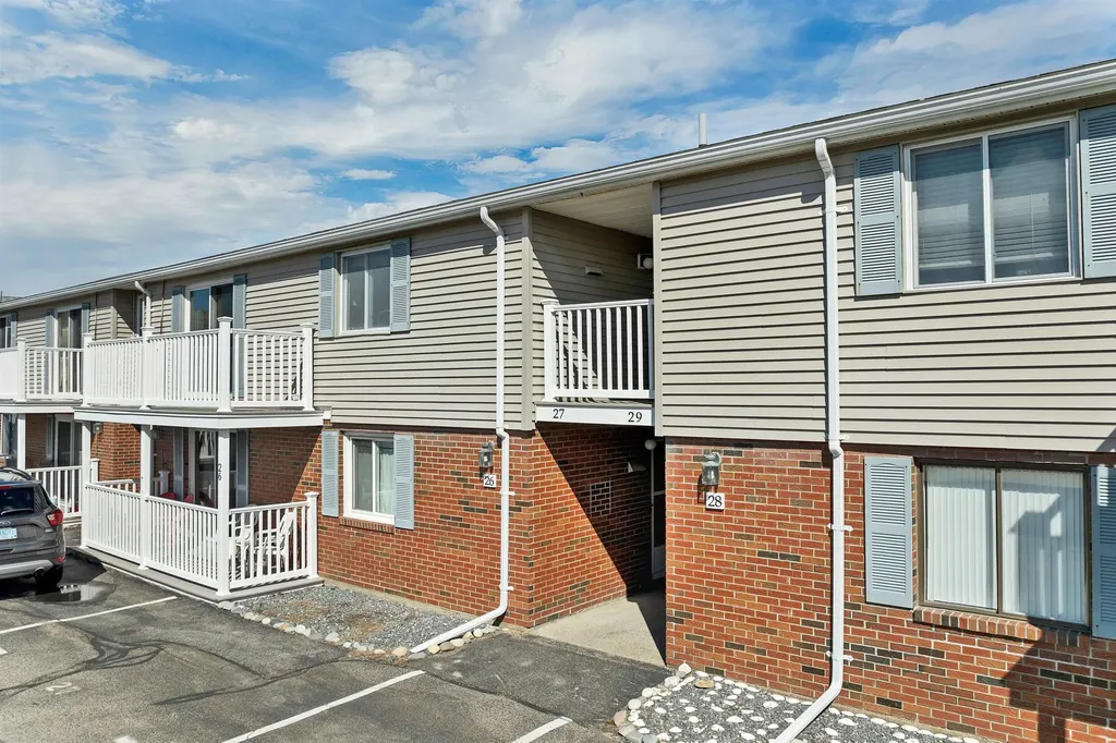 68 Kings Highway Hampton NH 03842