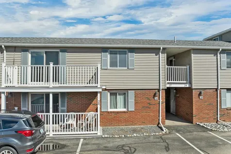 68 Kings Highway Hampton NH 03842