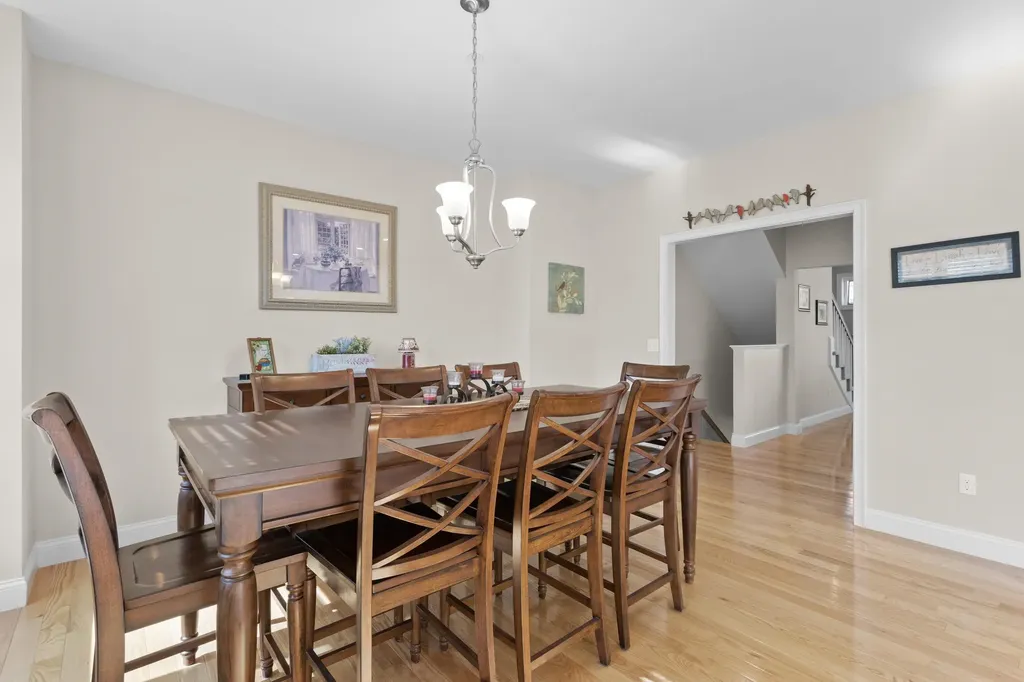 14 Manor Drive Hooksett NH 03106