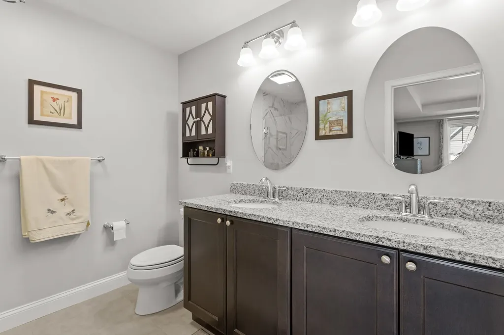 14 Manor Drive Hooksett NH 03106