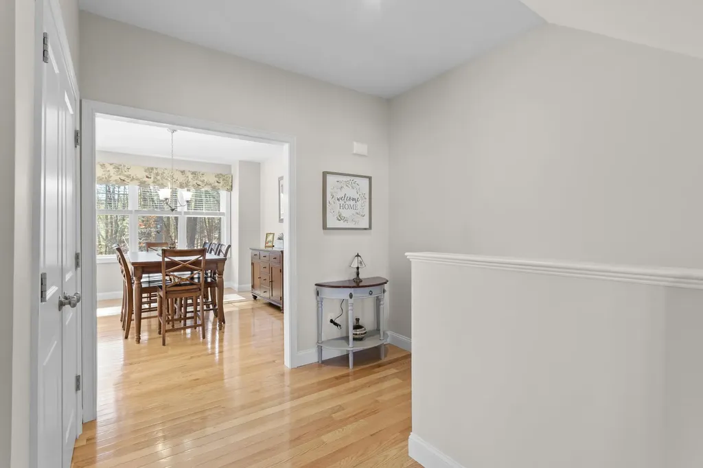 14 Manor Drive Hooksett NH 03106
