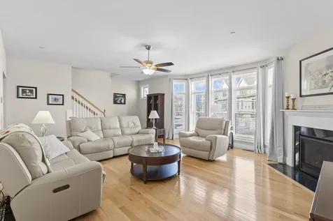 14 Manor Drive Hooksett NH 03106