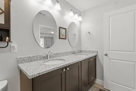 14 Manor Drive Hooksett NH 03106