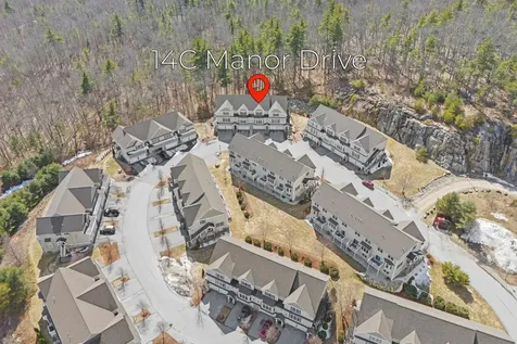 14 Manor Drive Hooksett NH 03106