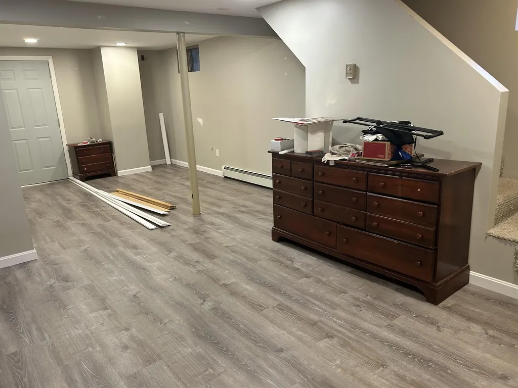 23R Pingree Hill Road Derry NH 03038