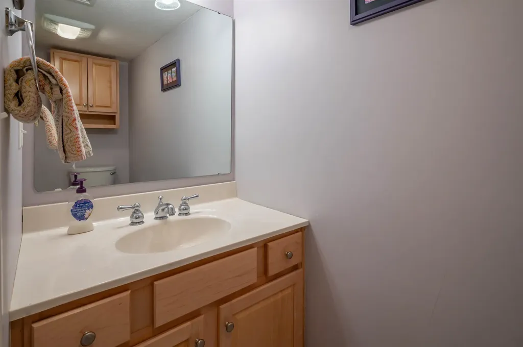 11 Blueberry Lane East Kingston NH 03827