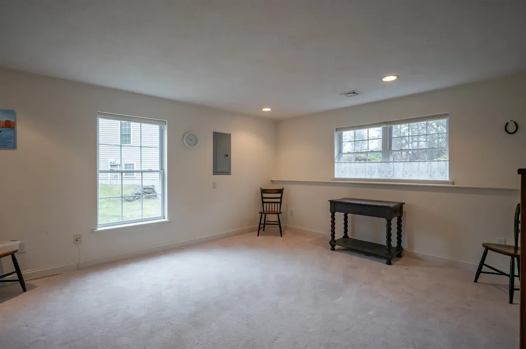 11 Blueberry Lane East Kingston NH 03827
