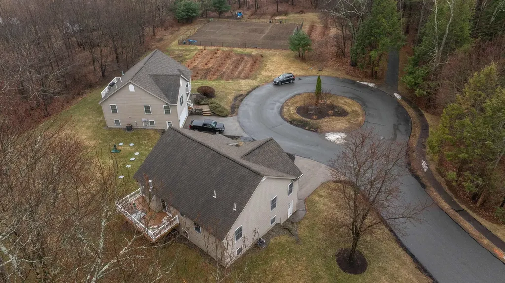 11 Blueberry Lane East Kingston NH 03827