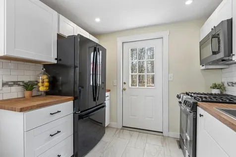 17 Angier Road Fitzwilliam NH 03447