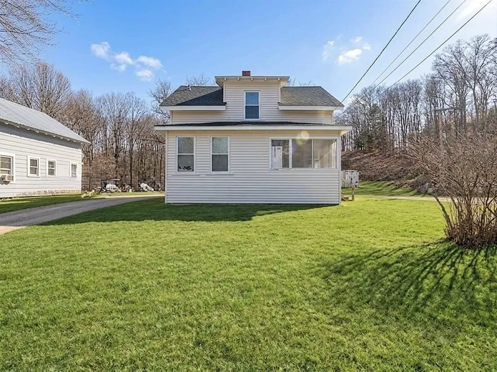 82 Howard Street Winchester NH 03470