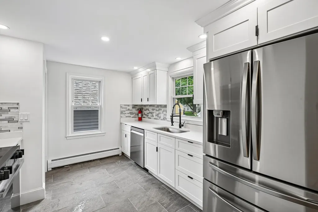 20 Doris Avenue Portsmouth NH 03801