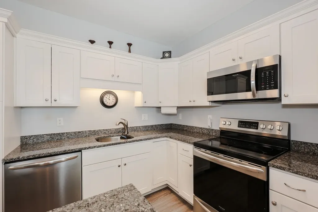 180 Ashworth Avenue Hampton NH 03842