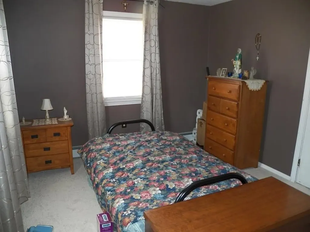 8 Blair Avenue Hillsborough NH 03244