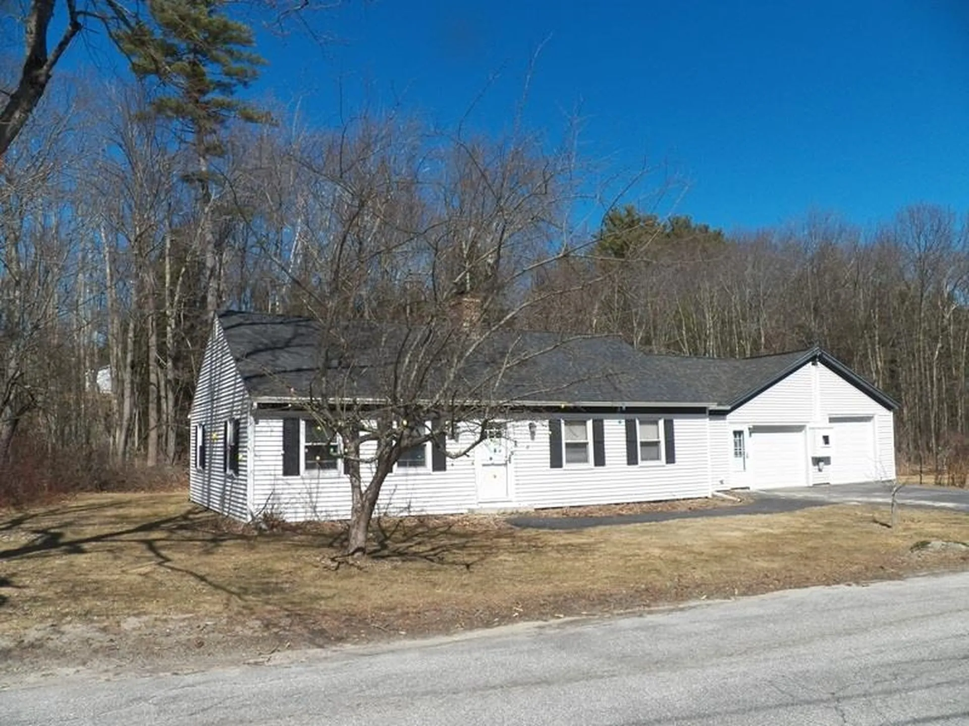 8 Blair Avenue Hillsborough NH 03244
