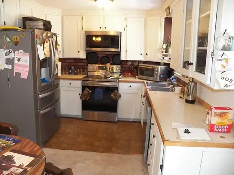 8 Blair Avenue Hillsborough NH 03244