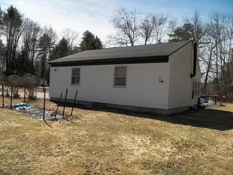 8 Blair Avenue Hillsborough NH 03244
