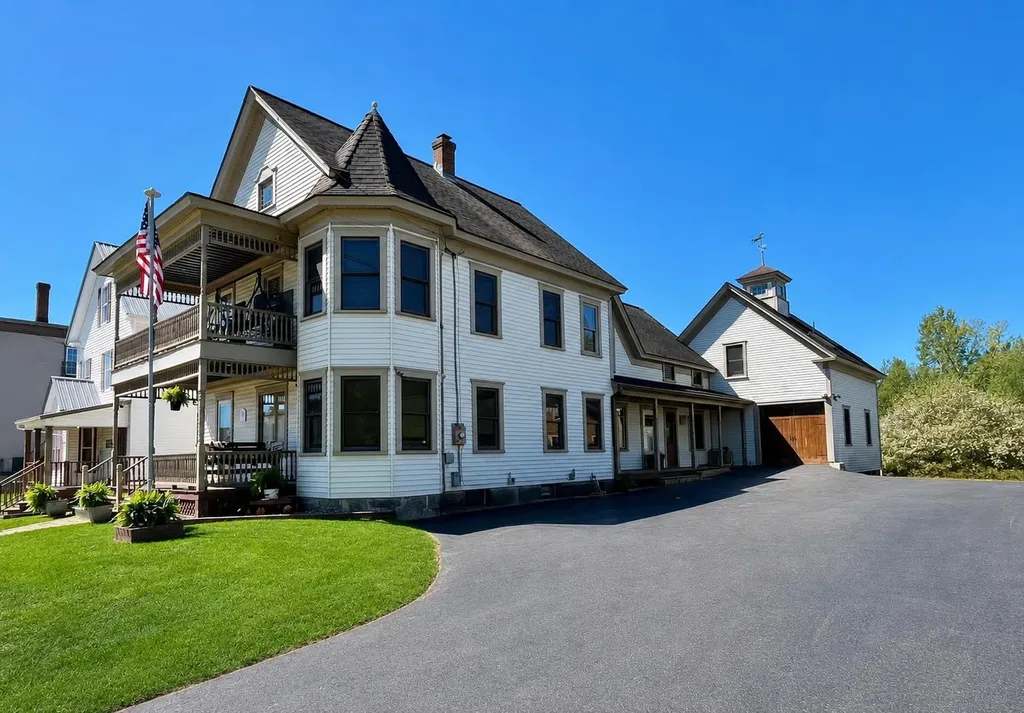 735 Milan Road Milan NH 03588