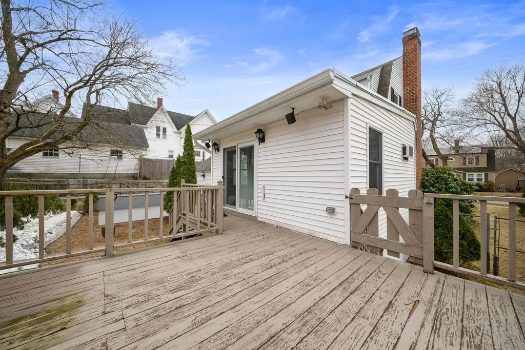 853 Union Street Manchester NH 03104