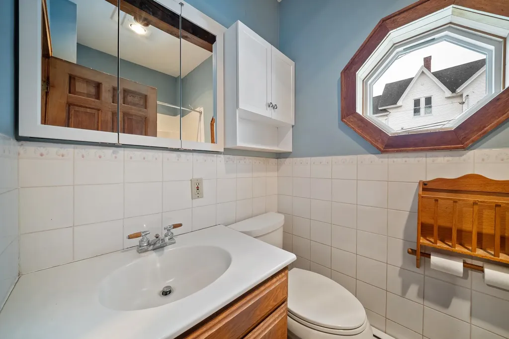 853 Union Street Manchester NH 03104