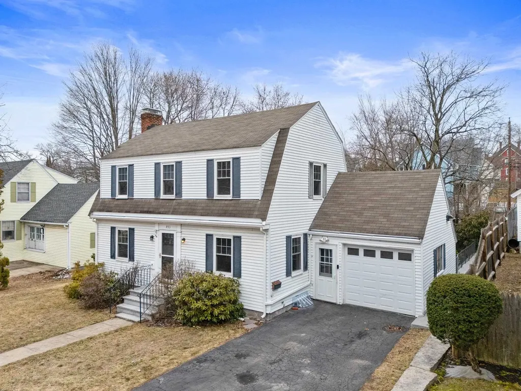 853 Union Street Manchester NH 03104