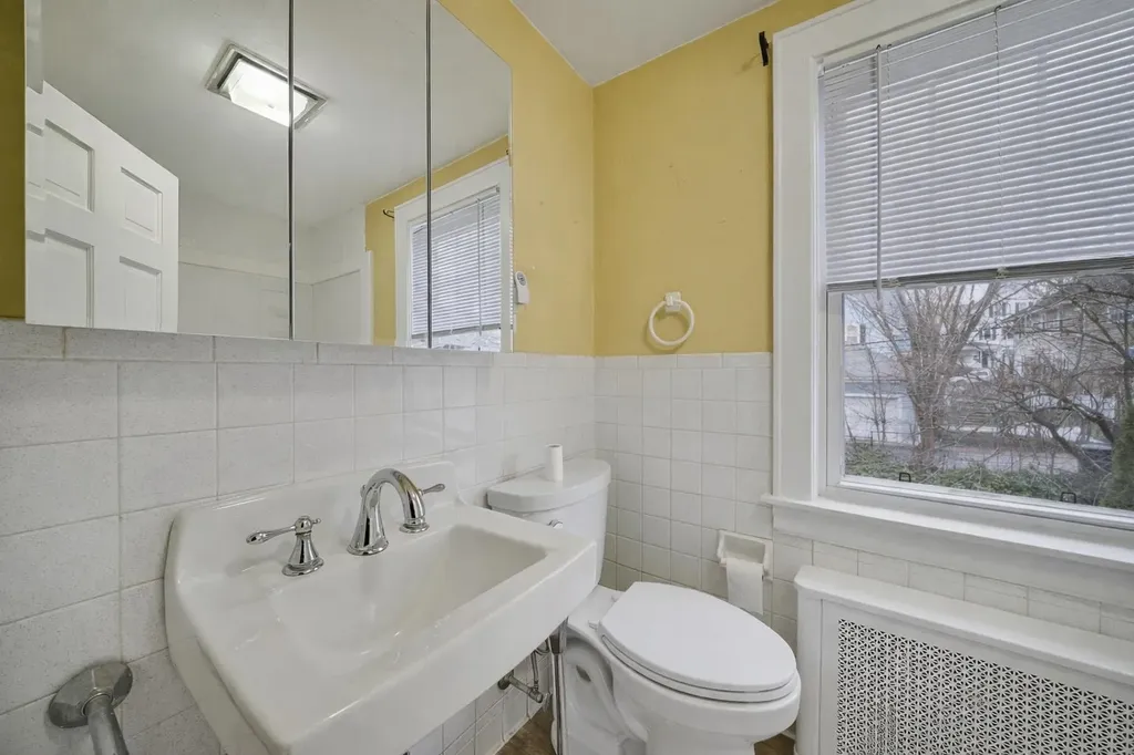 853 Union Street Manchester NH 03104