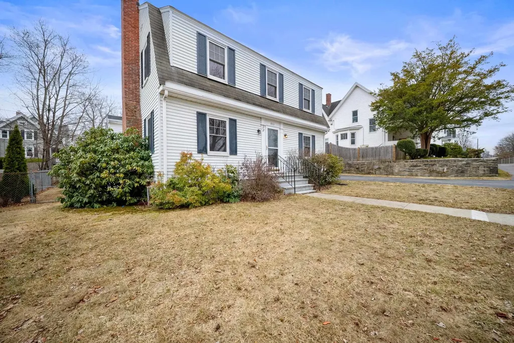 853 Union Street Manchester NH 03104