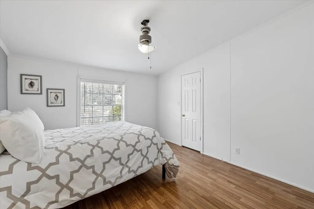 18 Stacey Drive Hopkinton NH 03229
