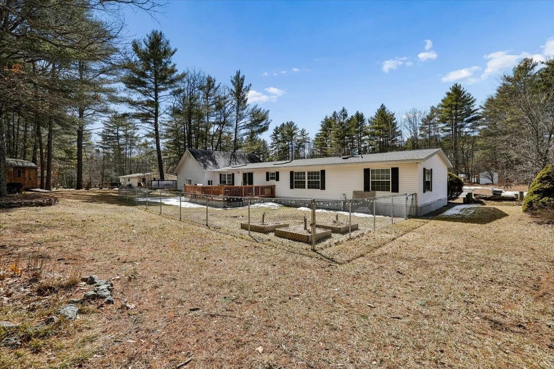 18 Stacey Drive Hopkinton NH 03229