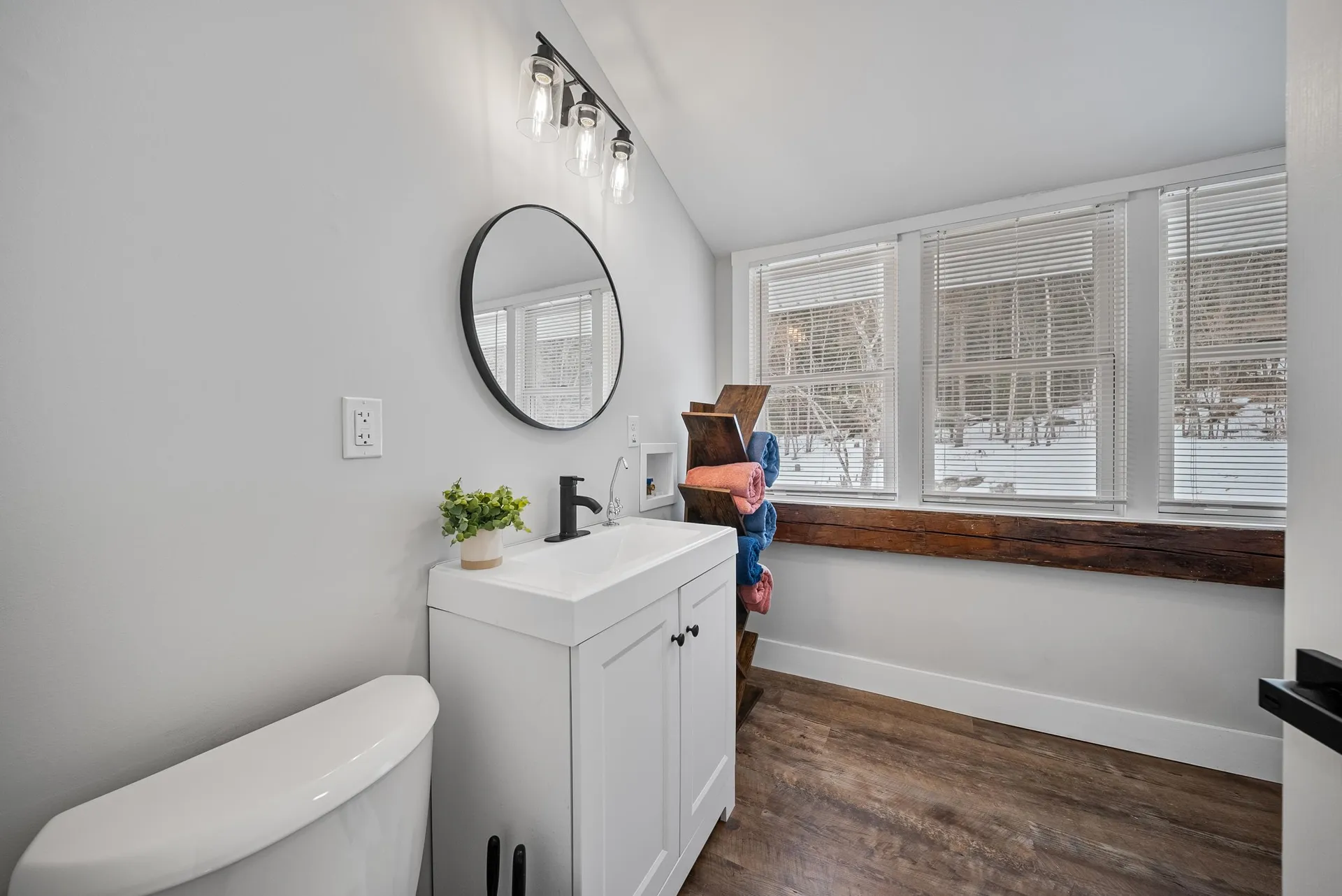 190 Route 103 E Warner NH 03278