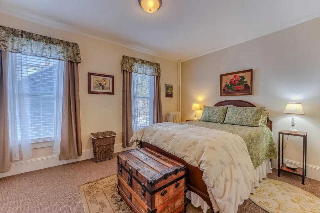 33 Hillview Terrace Littleton NH 03561