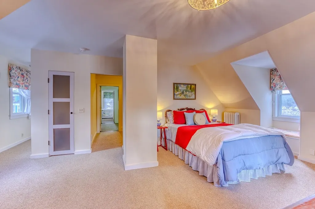 33 Hillview Terrace Littleton NH 03561