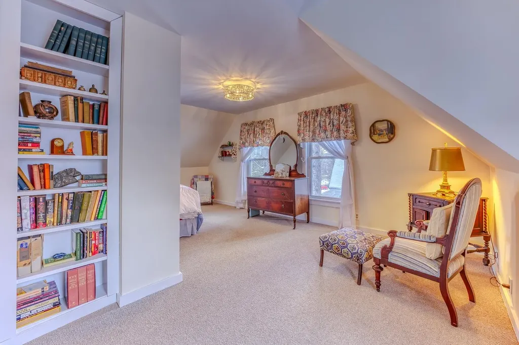 33 Hillview Terrace Littleton NH 03561