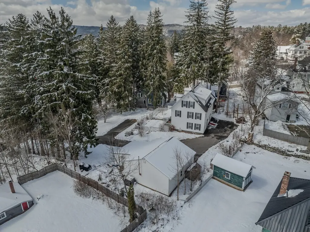 33 Hillview Terrace Littleton NH 03561
