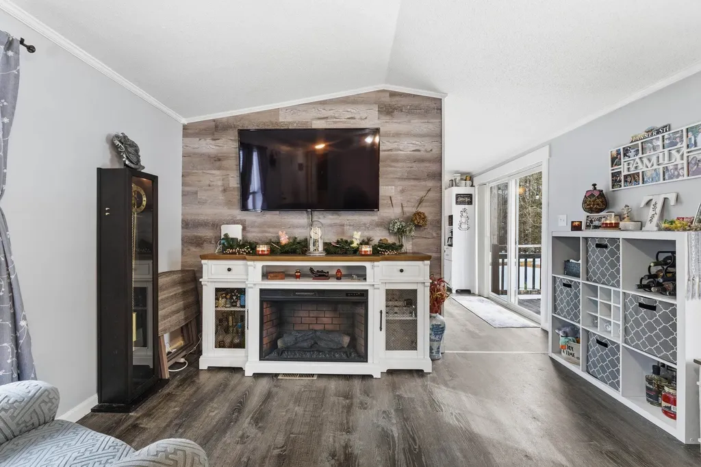 129 Salmon Falls Road Rochester NH 03868
