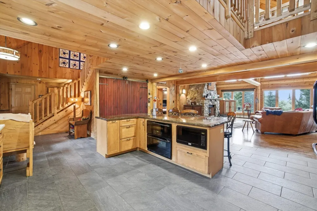 72 N Ridge Road Bradford NH 03221