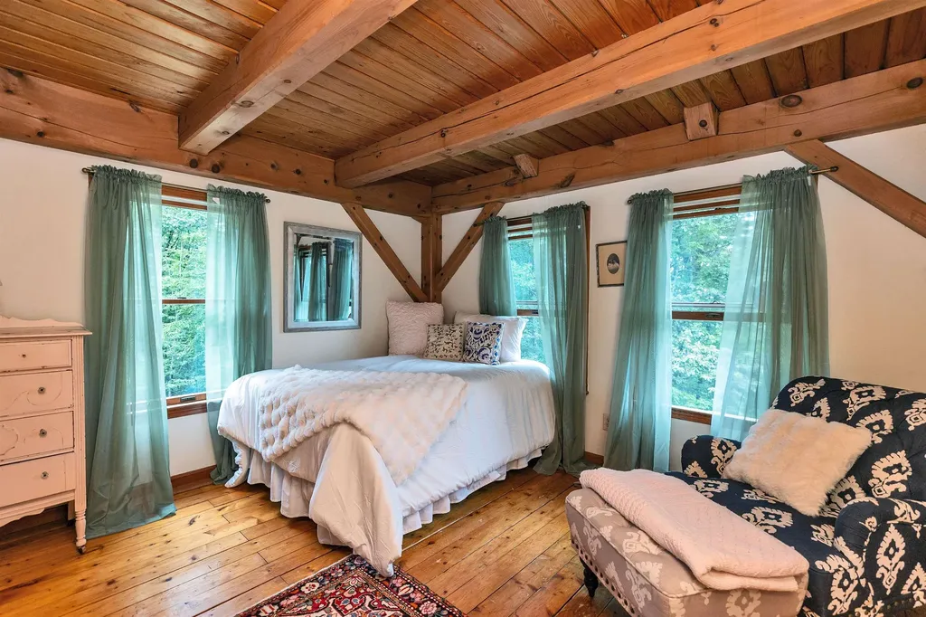 11 Kasey Drive Milford NH 03055