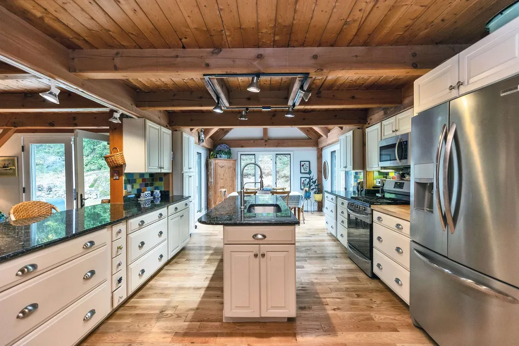11 Kasey Drive Milford NH 03055