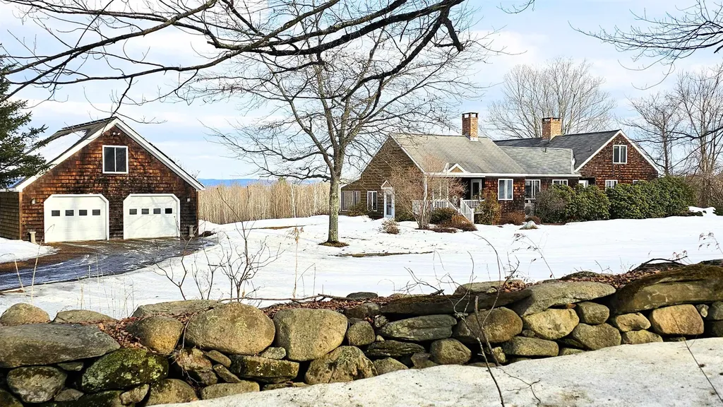 37 Cooks Pond Road Weathersfield VT 05156