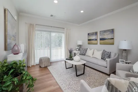 74 Rockingham Road Derry NH 03038