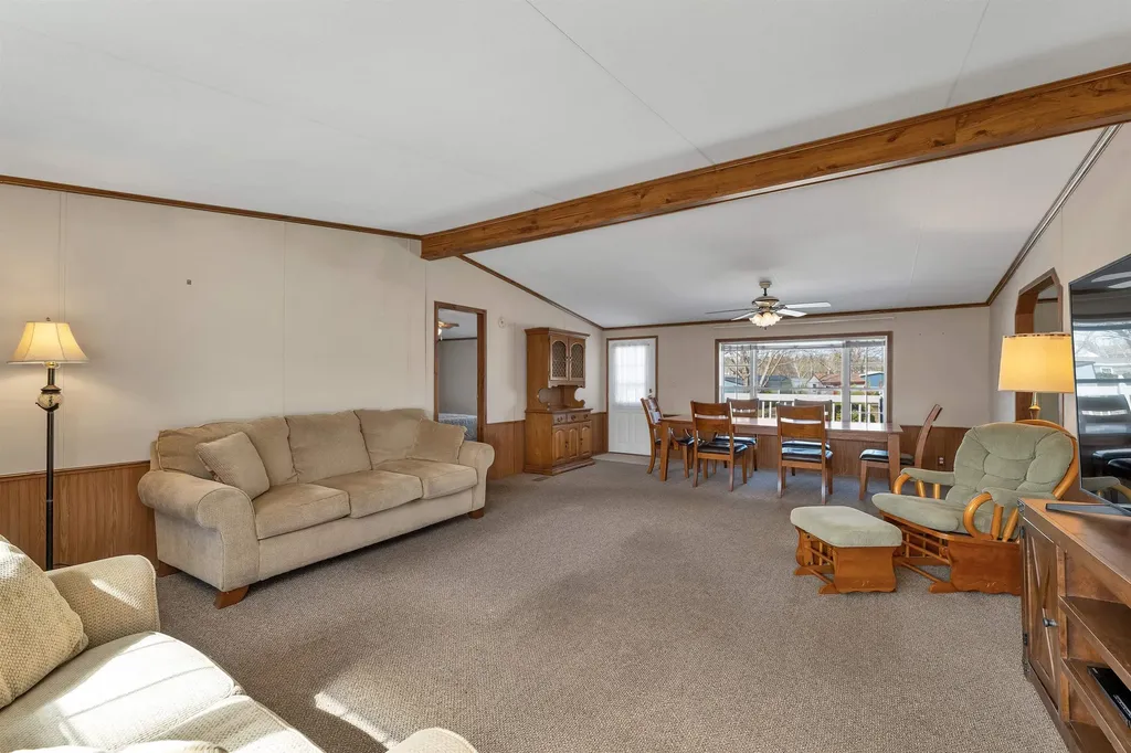 69 Oak Drive North Hampton NH 03862