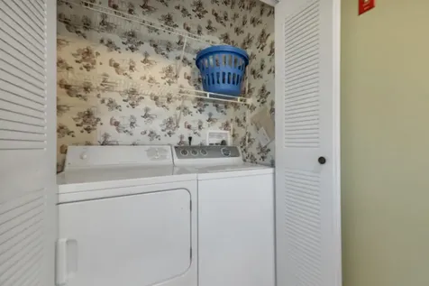 69 Oak Drive North Hampton NH 03862