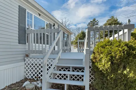 69 Oak Drive North Hampton NH 03862