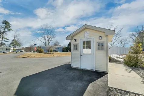 69 Oak Drive North Hampton NH 03862