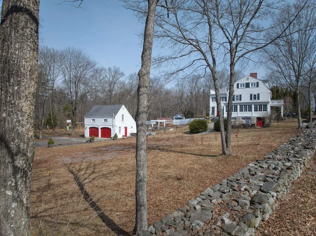 134 Range Road Windham NH 03087